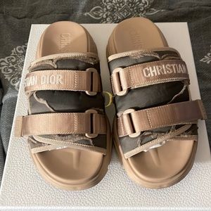 Authentic! Women’s Christian Dior D-Wander slides size 40